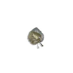 Leaf pearl brooch