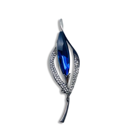 Diamond brooch