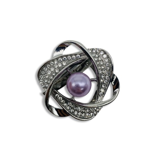 Round pearl brooch